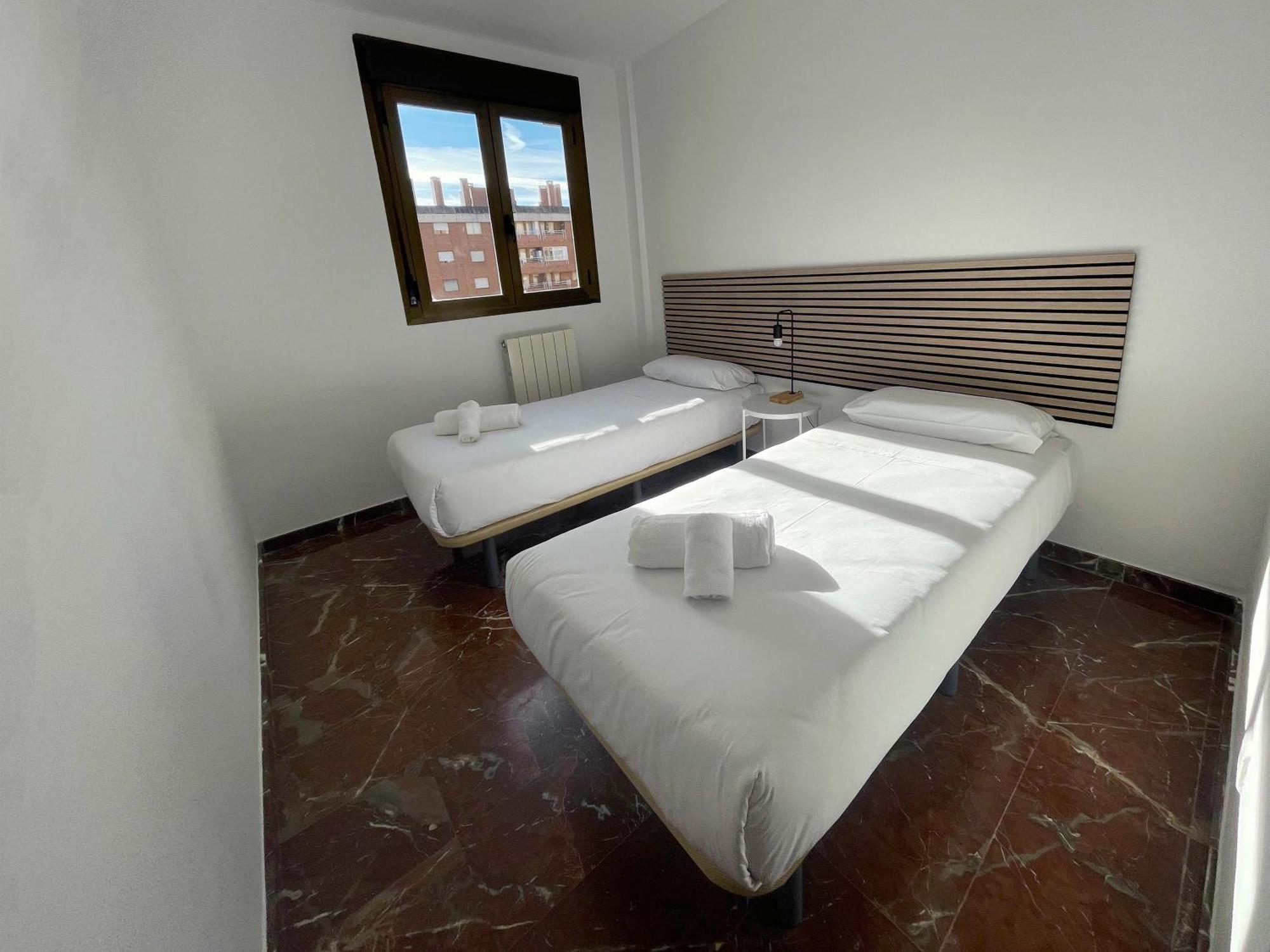 סרגוסה Apartamentos El Pilar Suites 3000 מראה חיצוני תמונה